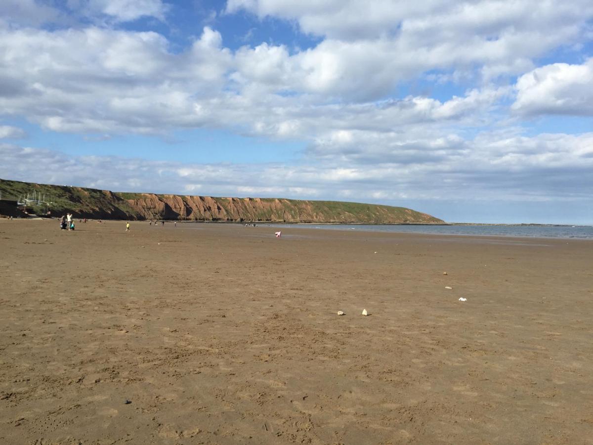 Sunrise Corner, The Bay Filey, Wi-Fi, Pets, Pool Apartamento Exterior foto